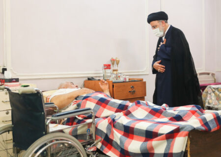 حضور سرزده رئیس جمهور منتخب در آسایشگاه جانبازان امام خمینی(ره) + تصاویر