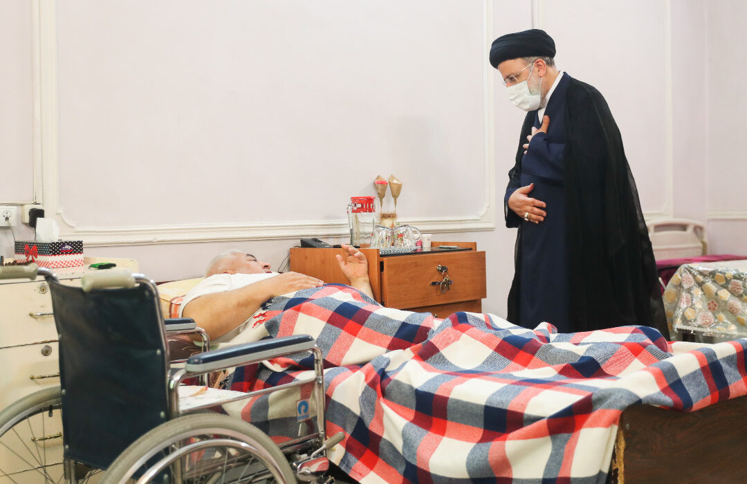 حضور سرزده رئیس جمهور منتخب در آسایشگاه جانبازان امام خمینی(ره) + تصاویر